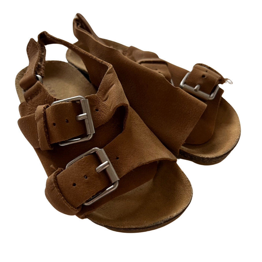Sandalar