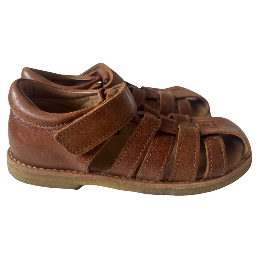 Sandalar