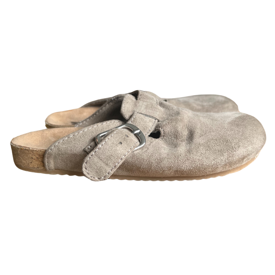 Sandalar