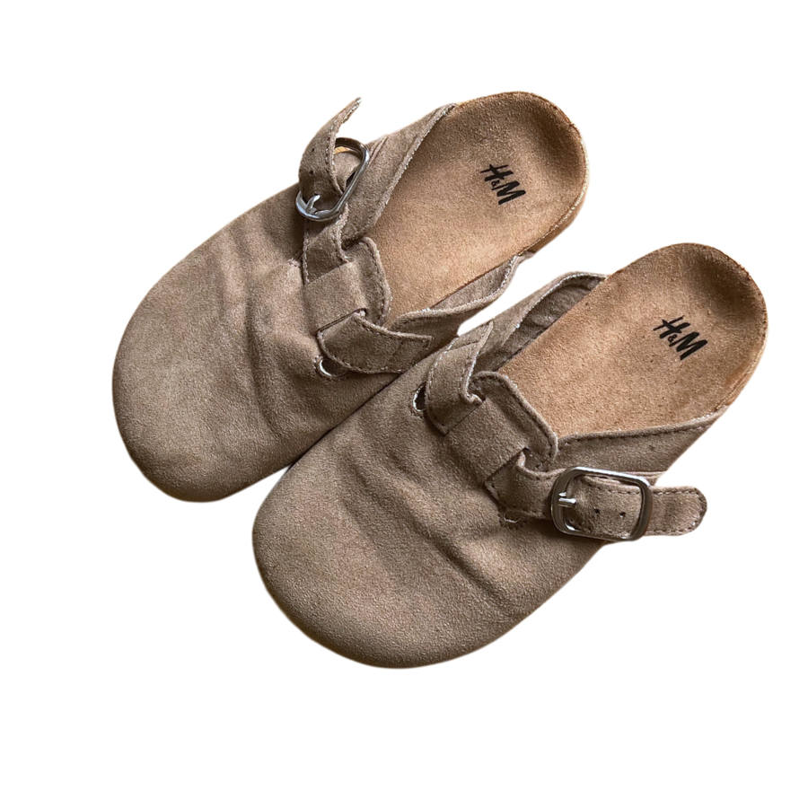 Sandalar