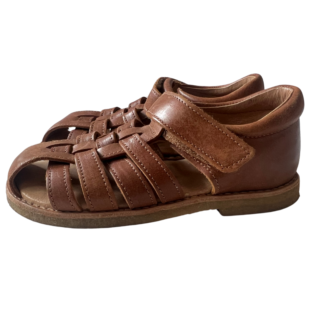 Sandalar